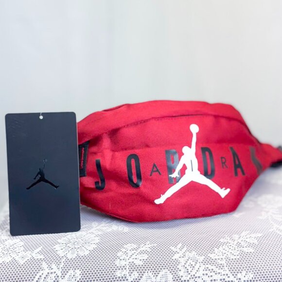 NWT Jordan Air Jordan Crossbody Belt Bag - Picture 1 of 13